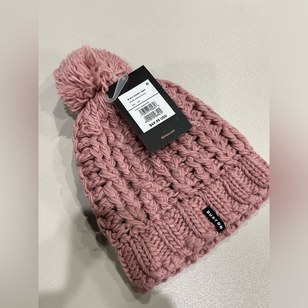 Burton Women's Recycled Kismet Beanie Hat Powder Blush Pink Pom Hand Knit NWT